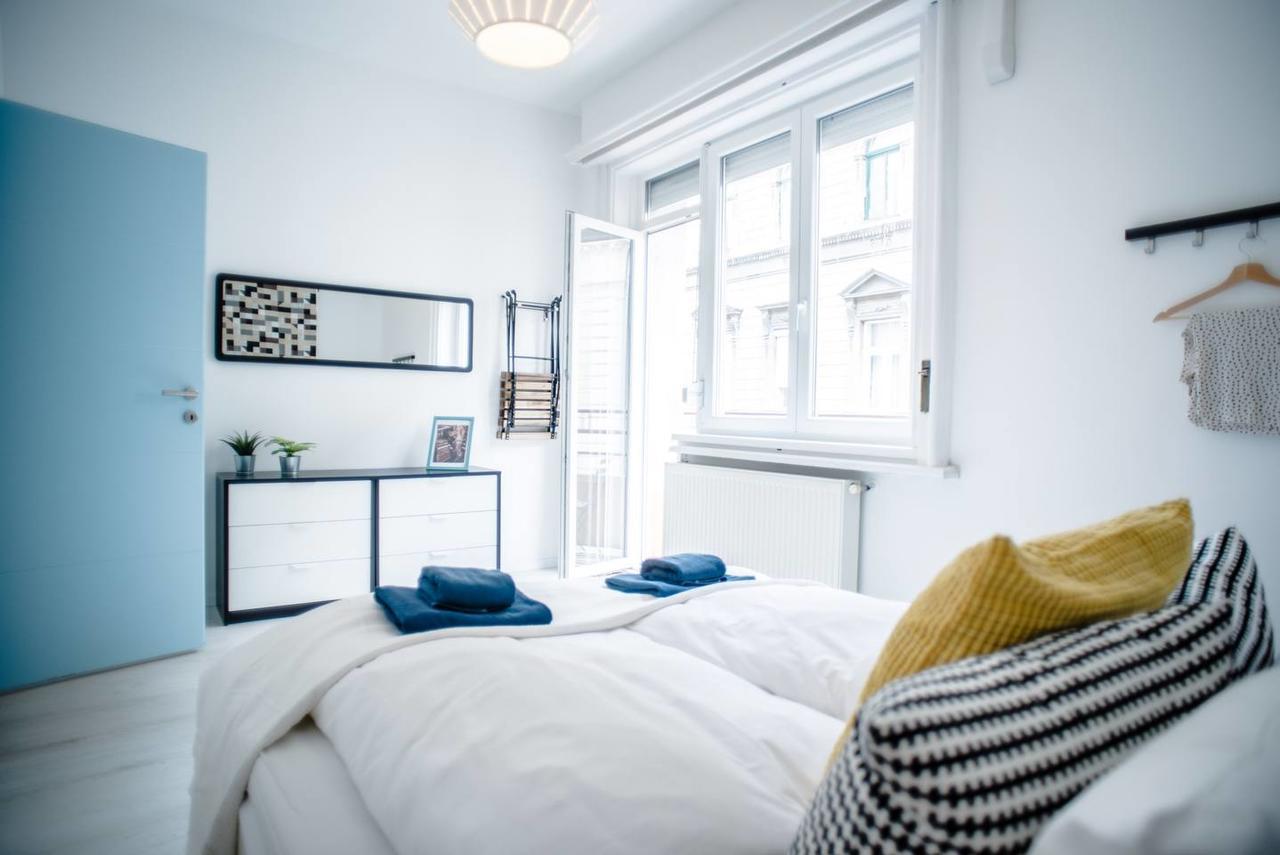 Central New Home With 3 Bedrooms, A/C And Balcony Budapest Eksteriør bilde