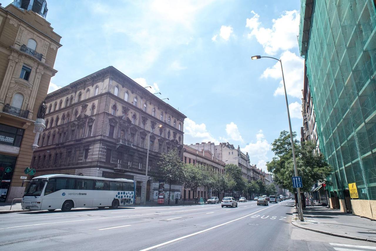 Central New Home With 3 Bedrooms, A/C And Balcony Budapest Eksteriør bilde