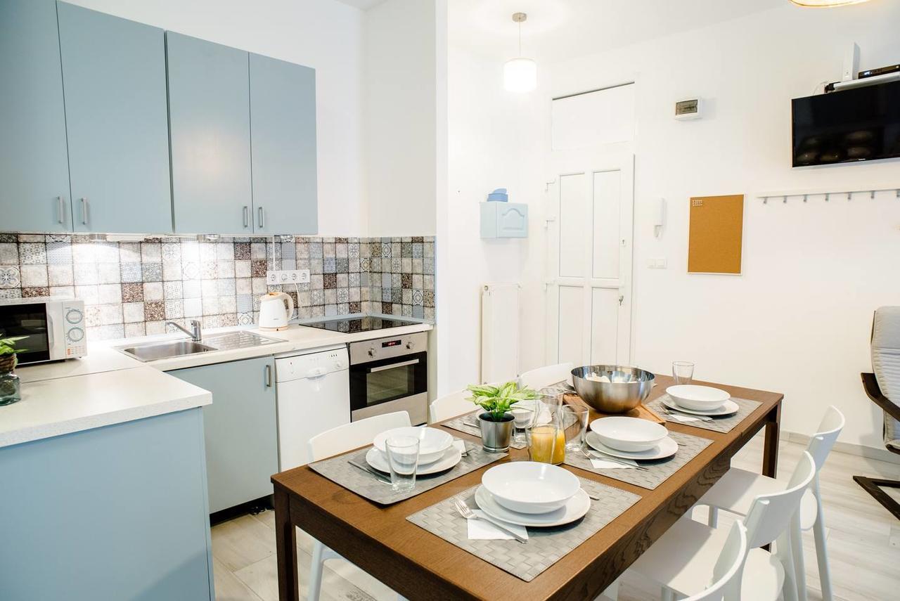 Central New Home With 3 Bedrooms, A/C And Balcony Budapest Eksteriør bilde