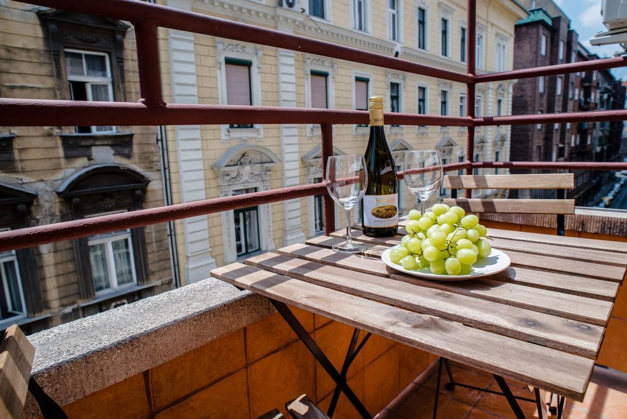 Central New Home With 3 Bedrooms, A/C And Balcony Budapest Eksteriør bilde